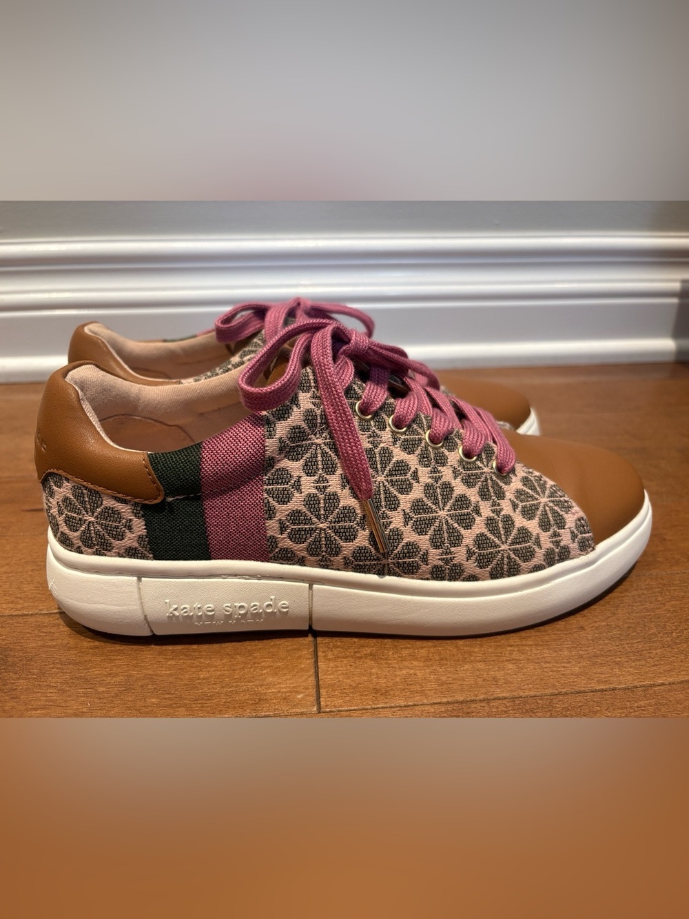 Kate Spade New York Spade Flower Jacquard Keswick Sneakers - Size 8 - Picture 3 of 9